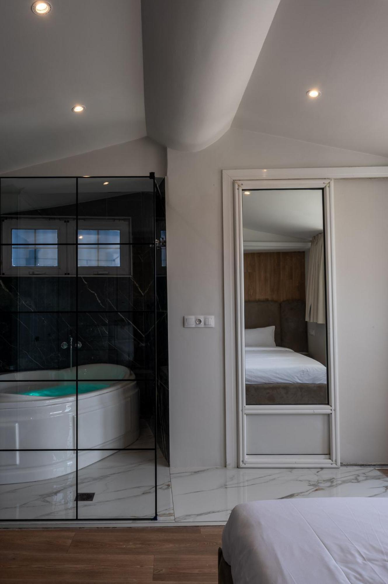 Noho Acropolis Suites X Elise , Olivia Athene Buitenkant foto